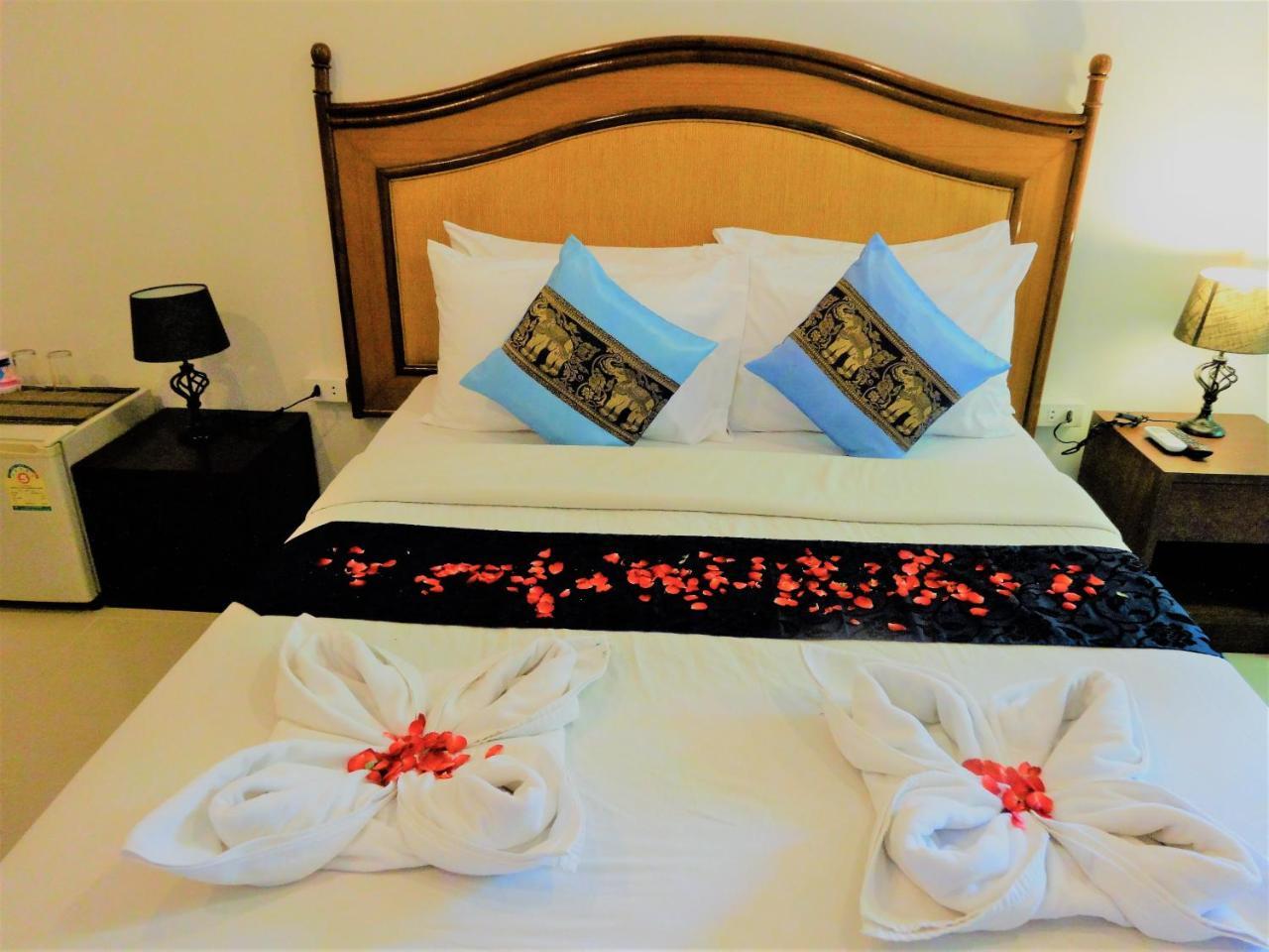 Bangrak Pier Samui Resort 外观 照片