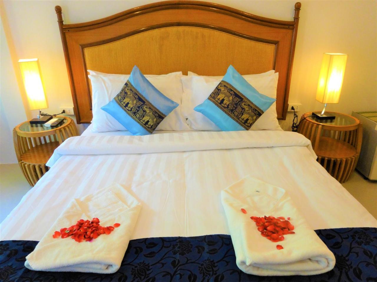 Bangrak Pier Samui Resort 外观 照片