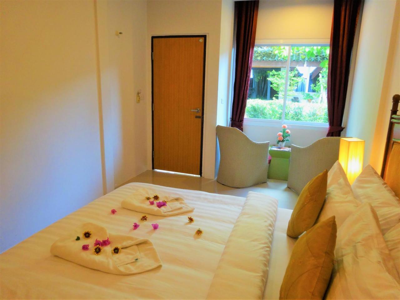 Bangrak Pier Samui Resort 外观 照片